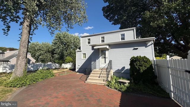 901 QUINTON ST, Roebling, NJ 08554