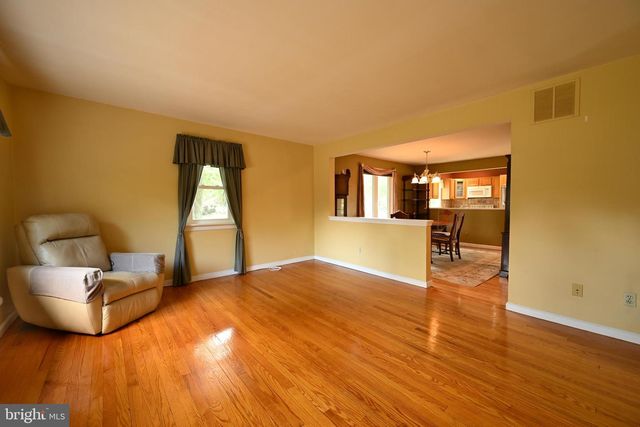 901 QUINTON ST, Roebling, NJ 08554