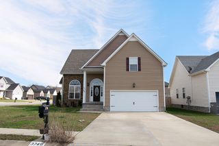 3749 Silver Fox Ct, Clarksville, TN 37040