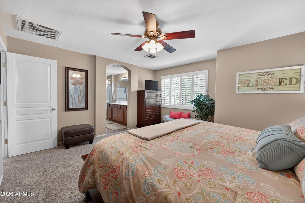 Image 19 of property listing at 1060 E Redwood Drive, Chandler, AZ 85286