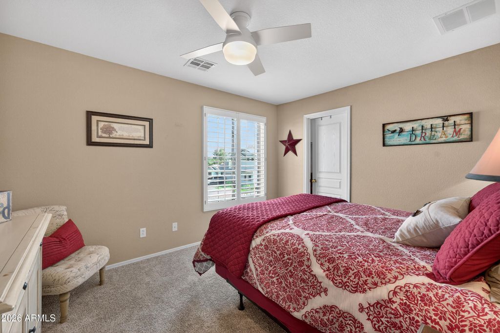 Image 25 of property listing at 1060 E Redwood Drive, Chandler, AZ 85286