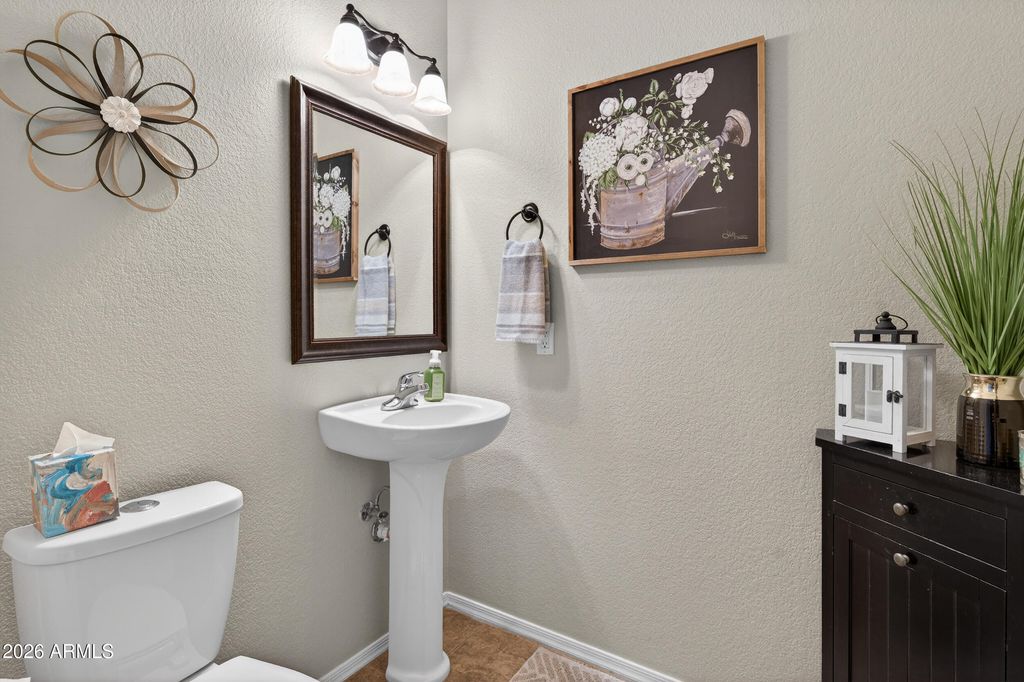 Image 30 of property listing at 1060 E Redwood Drive, Chandler, AZ 85286