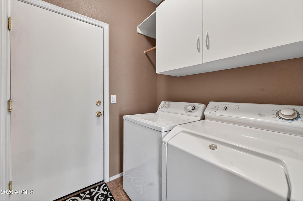 Image 32 of property listing at 1060 E Redwood Drive, Chandler, AZ 85286