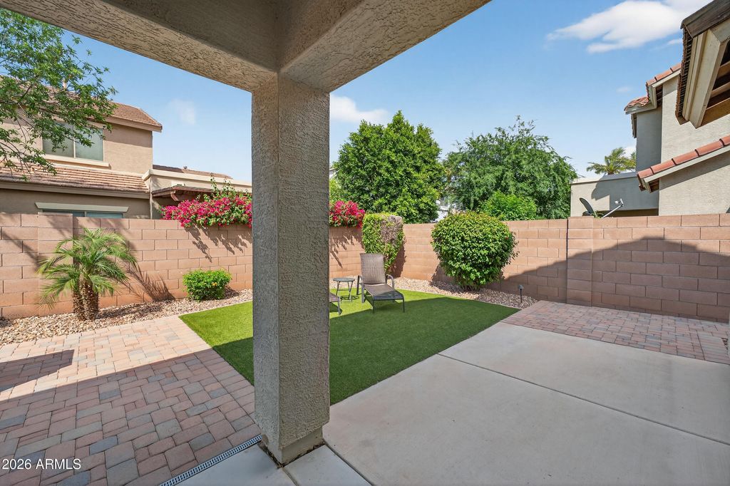 Image 33 of property listing at 1060 E Redwood Drive, Chandler, AZ 85286