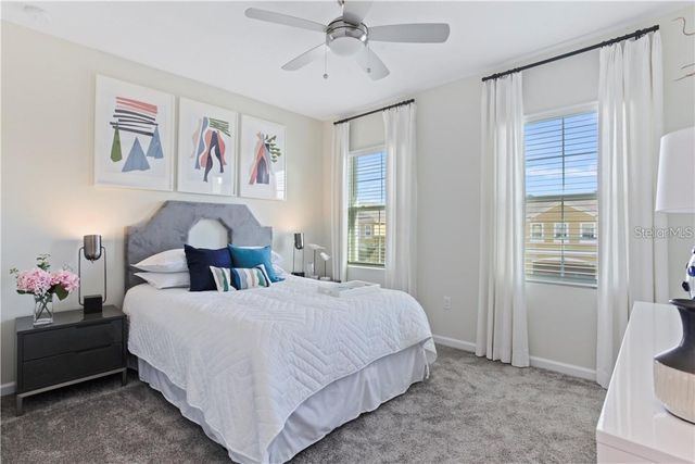 10076 RED EAGLE DRIVE, Orlando, FL 32825