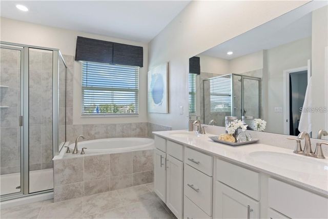 10076 RED EAGLE DRIVE, Orlando, FL 32825