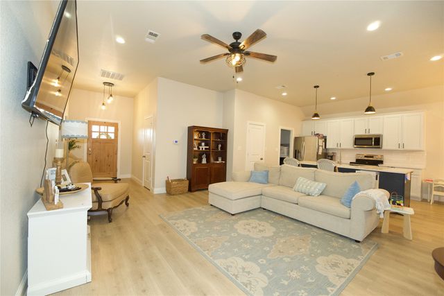 528 Mustang, Pilot Point, TX 76258