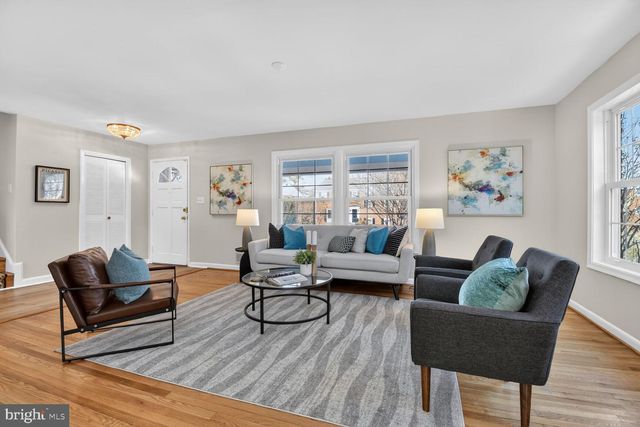 6514 WINNEPEG RD, Bethesda, MD 20817