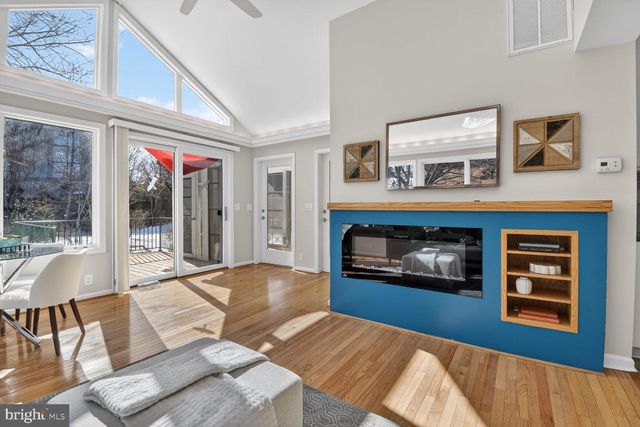 6514 WINNEPEG RD, Bethesda, MD 20817