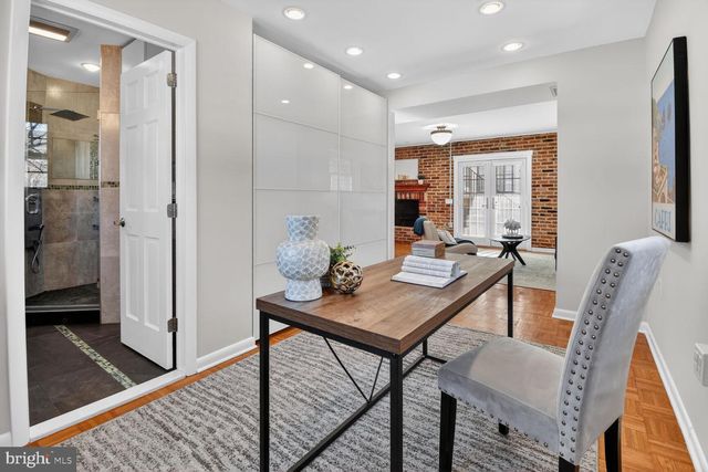 6514 WINNEPEG RD, Bethesda, MD 20817