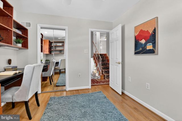 6514 WINNEPEG RD, Bethesda, MD 20817