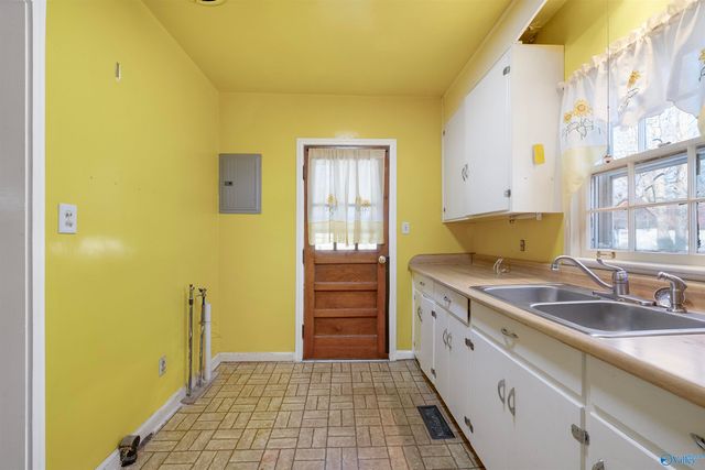 1502 Tower Street SE, Decatur, AL 35601