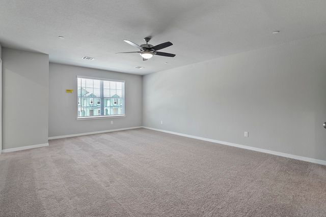 234 Wagon Spoke Way 17, Fort Worth, TX 76120