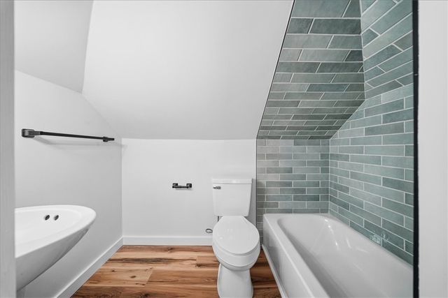 1044 Biltmore Ave, Dormont, PA 15216