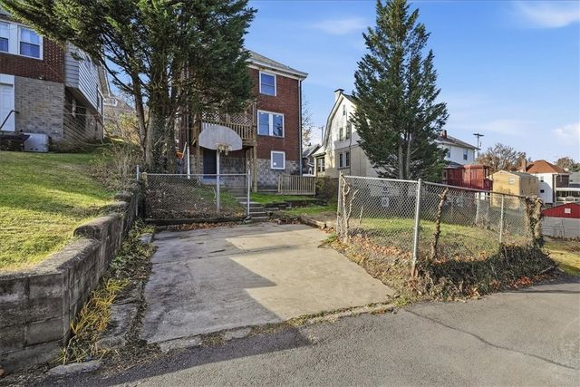 1044 Biltmore Ave, Dormont, PA 15216