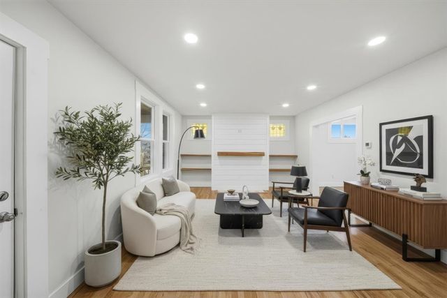 1044 Biltmore Ave, Dormont, PA 15216