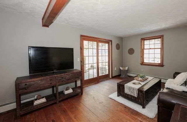 127 Old Revolutionary Road, Temple, NH 03084