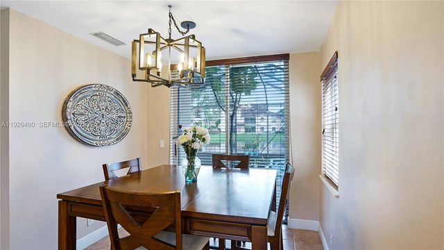 10717 NW 12th Mnr, Plantation, FL 33322