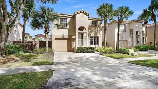 10717 NW 12th Mnr, Plantation, FL 33322