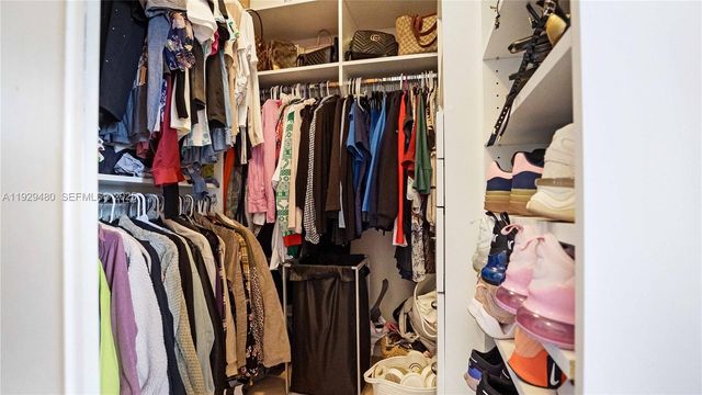 10717 NW 12th Mnr, Plantation, FL 33322