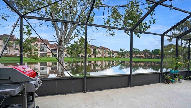 10717 NW 12th Mnr, Plantation, FL 33322