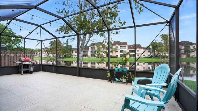 10717 NW 12th Mnr, Plantation, FL 33322