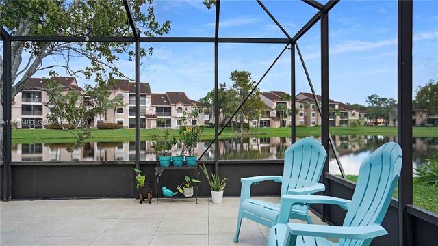 10717 NW 12th Mnr, Plantation, FL 33322