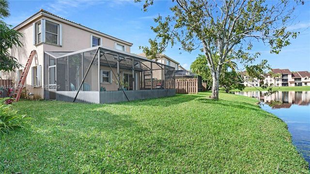 10717 NW 12th Mnr, Plantation, FL 33322