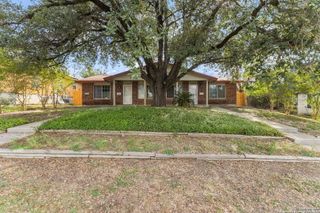 8320 York Dr, San Antonio, TX 78216
