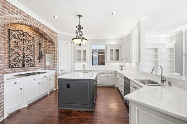 5119 Longvue Drive, Frisco, TX 75034