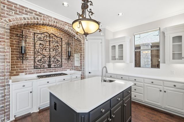 5119 Longvue Drive, Frisco, TX 75034