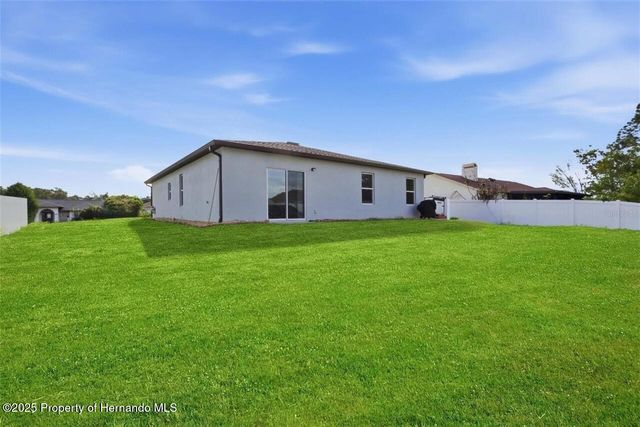 5189 Roble Avenue, Spring Hill, FL 34608