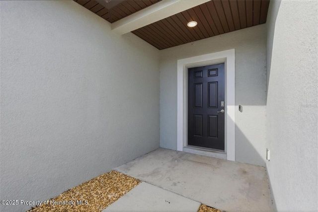 5189 Roble Avenue, Spring Hill, FL 34608