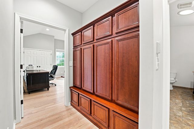 4527 Hatch Lane, Lisle, IL 60532