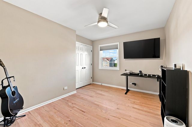 4527 Hatch Lane, Lisle, IL 60532