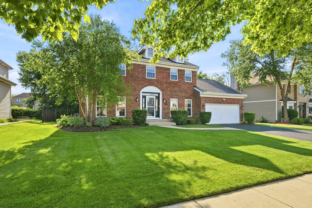 4527 Hatch Lane, Lisle, IL 60532