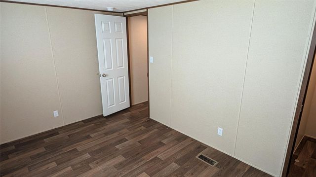 74 County Road 5023, Cleveland, TX 77327