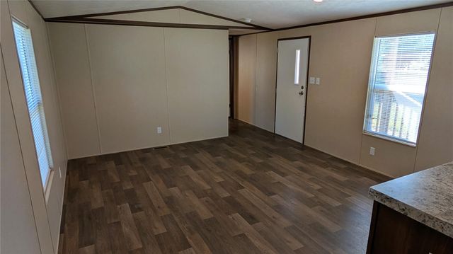74 County Road 5023, Cleveland, TX 77327