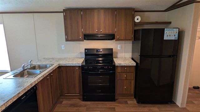 74 County Road 5023, Cleveland, TX 77327
