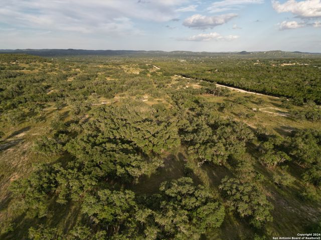 463 Bruin Creek Rd, Bandera, TX 78003
