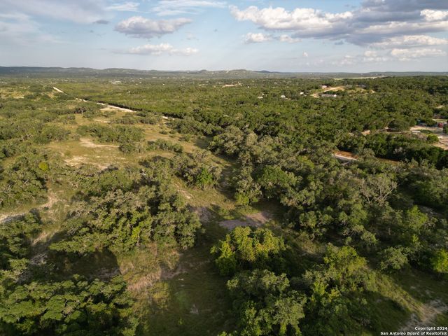 463 Bruin Creek Rd, Bandera, TX 78003