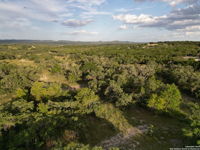 463 Bruin Creek Rd, Bandera, TX 78003
