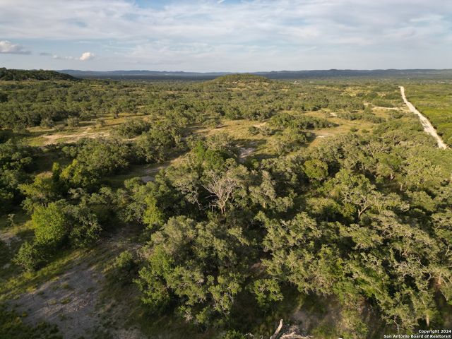 463 Bruin Creek Rd, Bandera, TX 78003