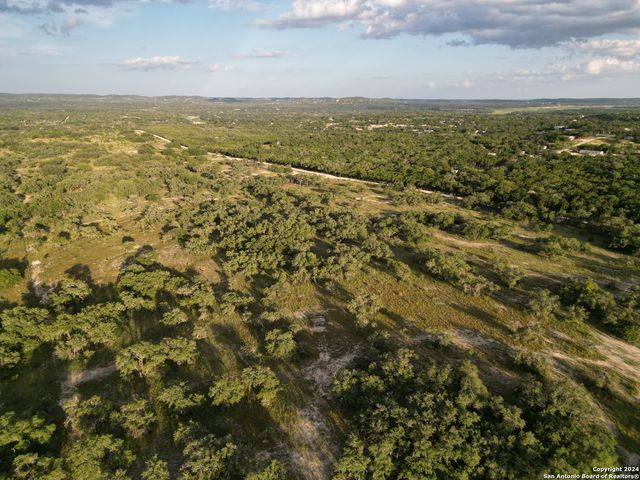 463 Bruin Creek Rd, Bandera, TX 78003