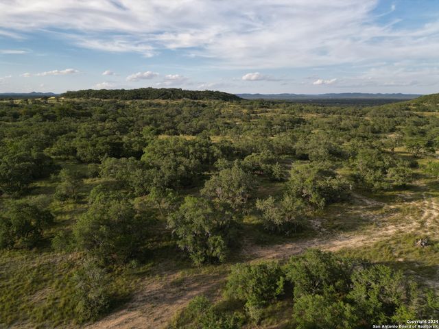463 Bruin Creek Rd, Bandera, TX 78003