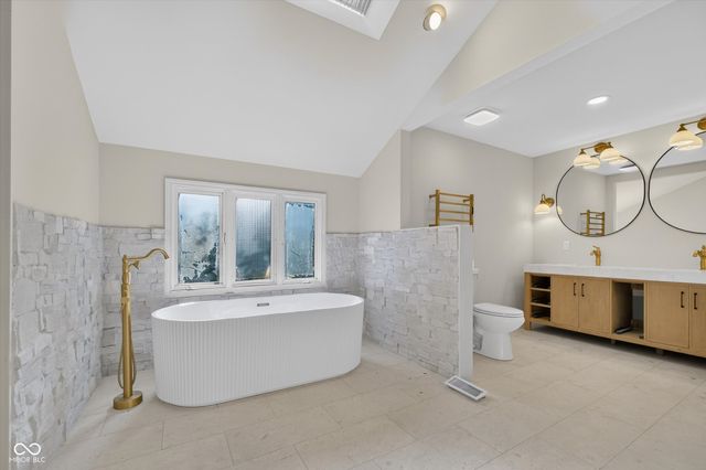 13832 Riverwood Way, Carmel, IN 46032