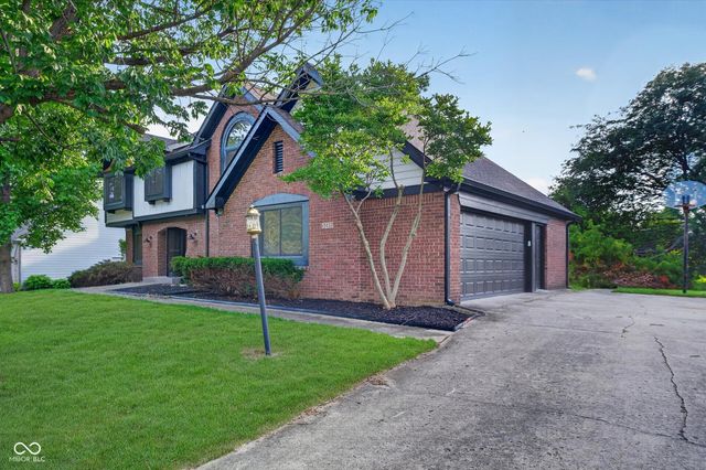 13832 Riverwood Way, Carmel, IN 46032