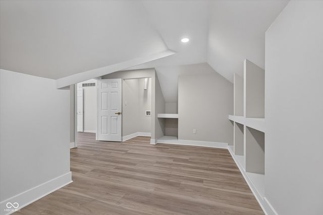 13832 Riverwood Way, Carmel, IN 46032