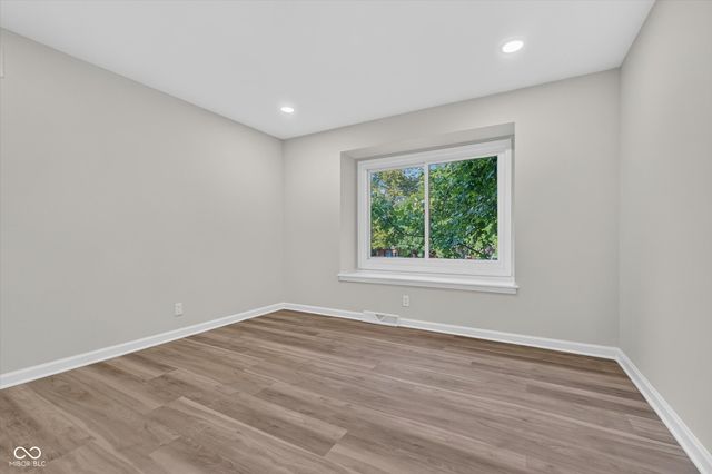 13832 Riverwood Way, Carmel, IN 46032