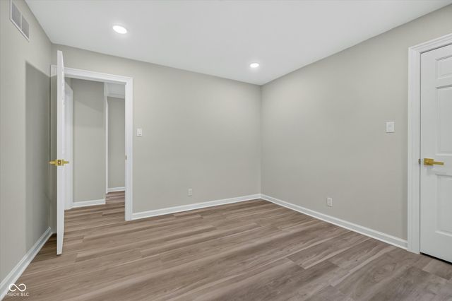 13832 Riverwood Way, Carmel, IN 46032